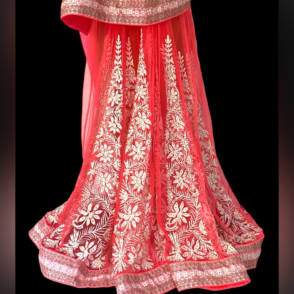 Exquisite Bollywood sharara/ghaghara saree NWOT , blouse - not stitched, coral